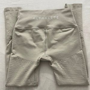 Alphalete Women’s Leggings (M)